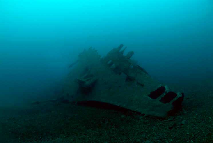 Обломки крейсера HMS Viknor. Обломки крейсера HMS Viknor.